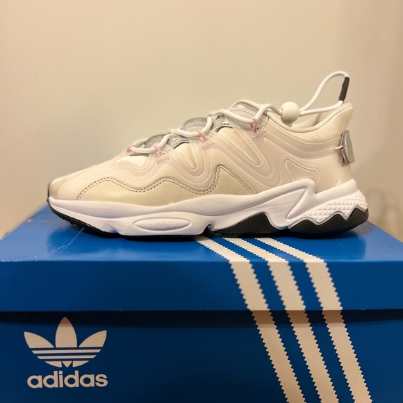 ADIDAS Ozweego Plus Sneakers - Picture 1 of 9